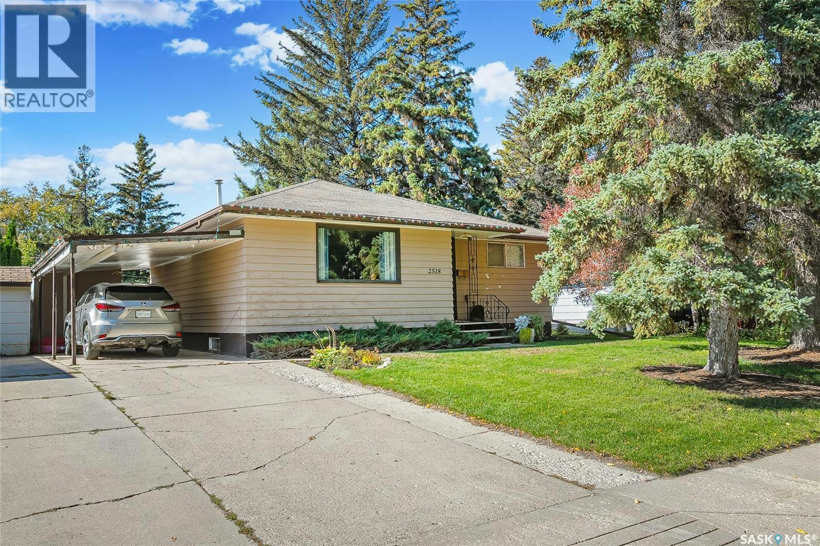2518 Ewart Avenue, Saskatoon, SK, S7J 1Y8