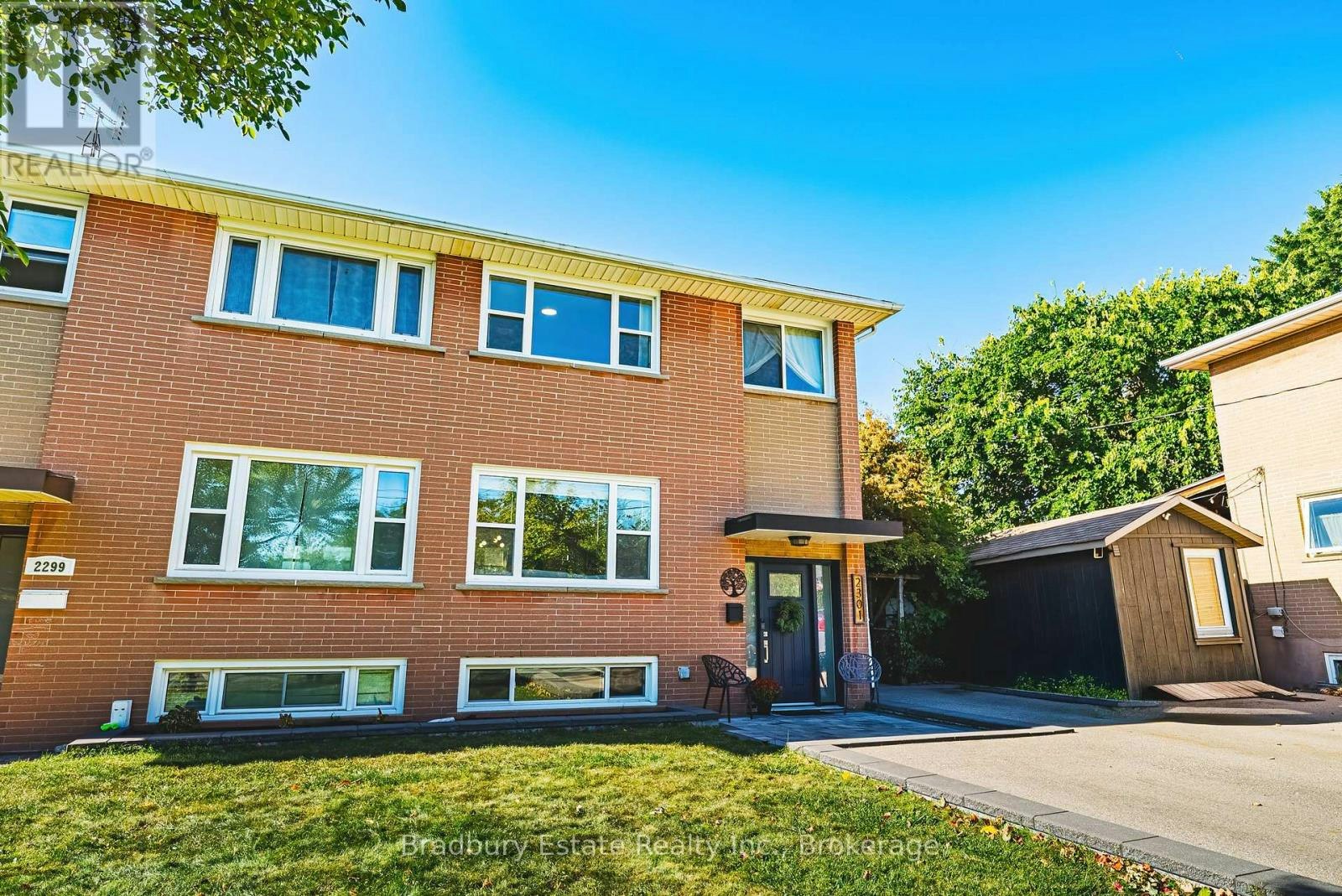 2301 Barclay Road, Burlington, ON, L7R 2B7