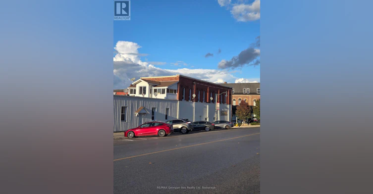 3-90 Main Street, Penetanguishene, ON, L9M 1T4 - 3