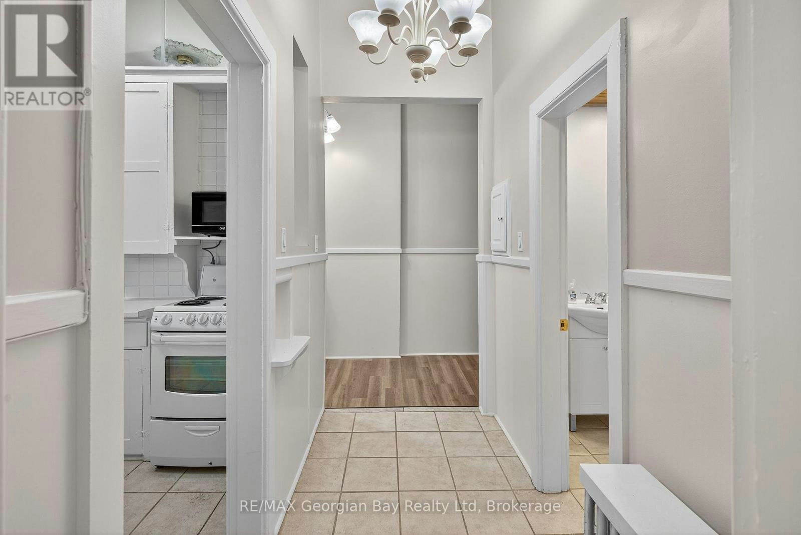 3-90 Main Street, Penetanguishene, ON, L9M 1T4 - 11