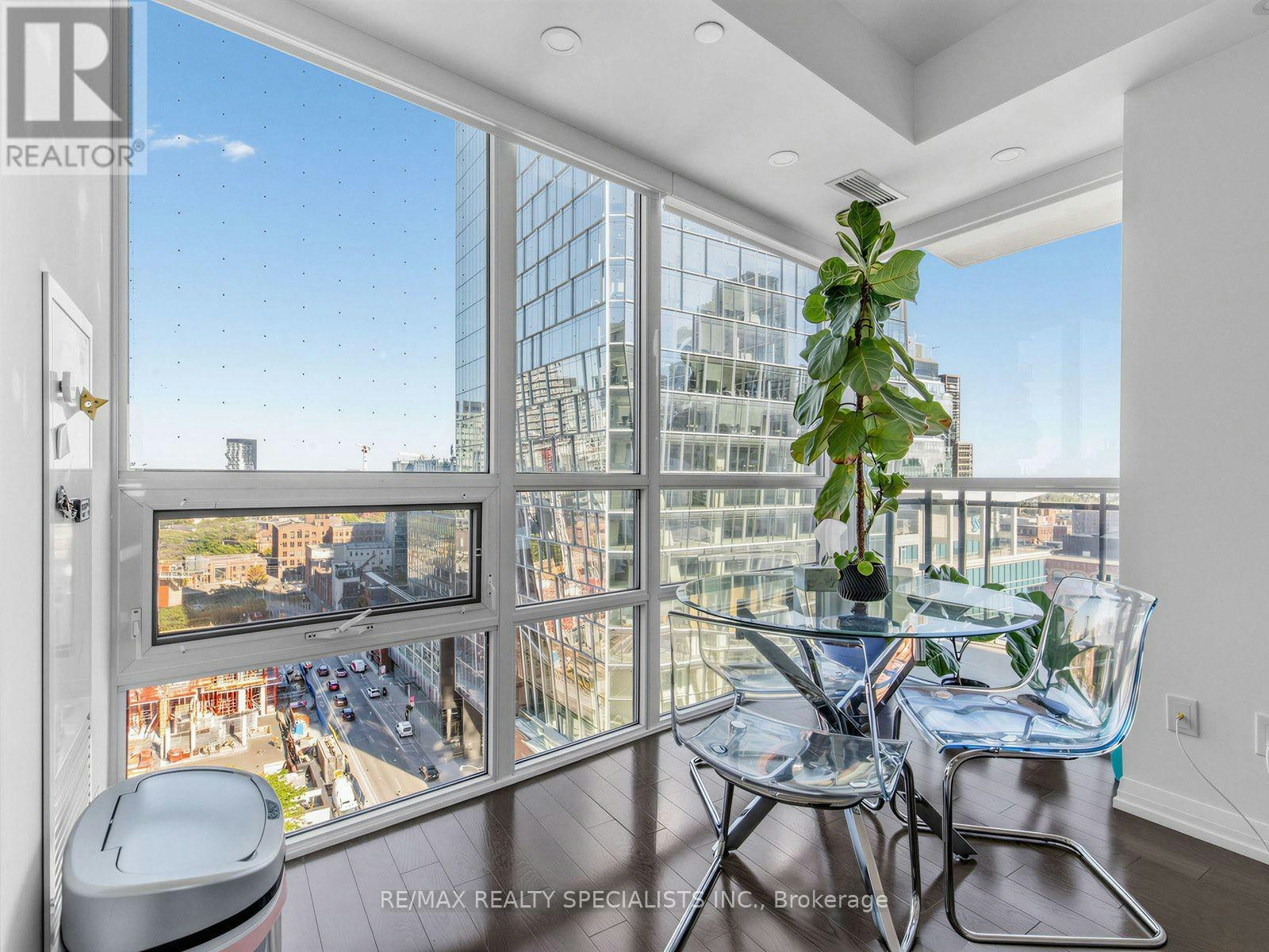 1711-460 Adelaide Street E, Toronto, ON, M5A 0E7 - 17