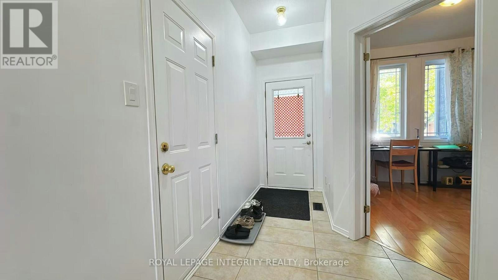 148 Grovemont Drive, Ottawa, ON, K2G 6Z9 - 3