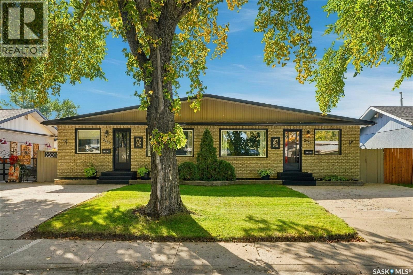2769/2771 Eastview, Saskatoon, SK, S7J 3H3