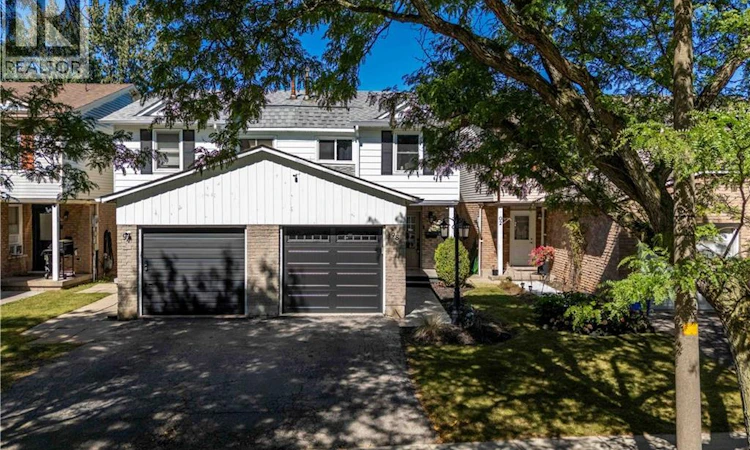 98 Memorial Avenue