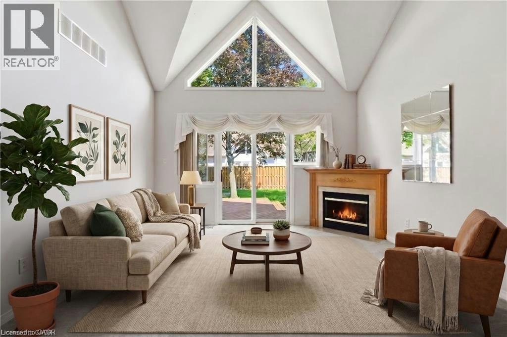 41-212 Stonehenge Drive, Hamilton, ON, L9K 1N4