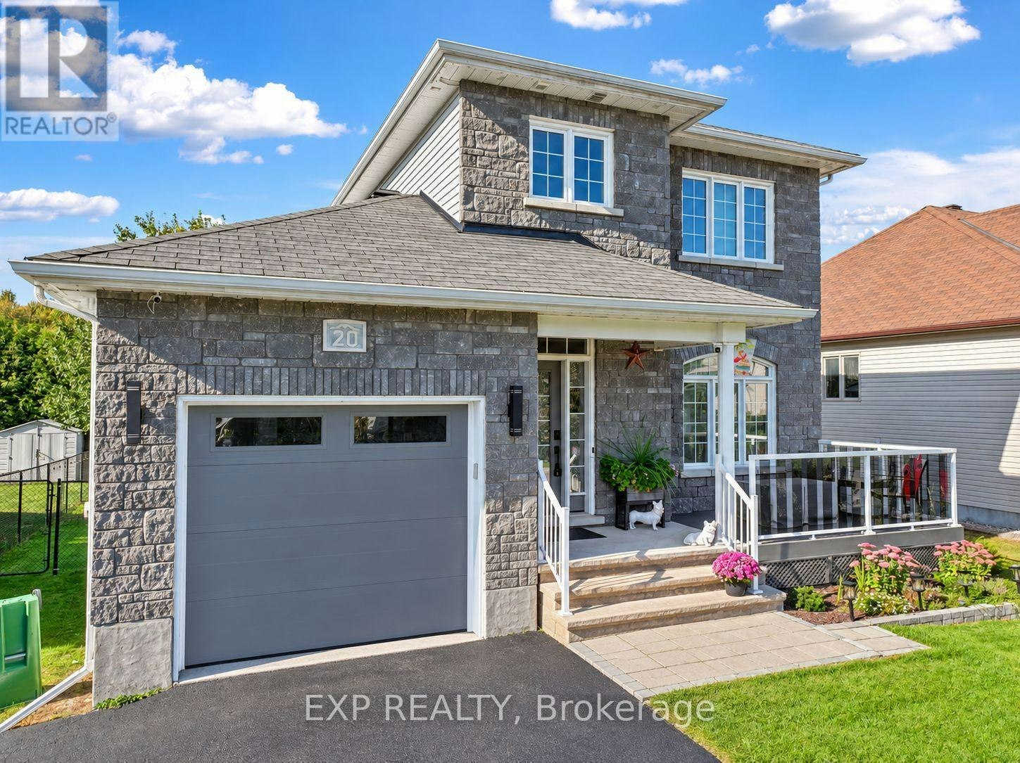 20 Dune Street, Russell, ON, K0A 2M0