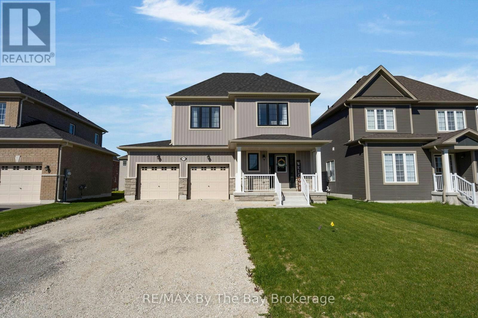 214 Cubitt Street, Clearview, ON, L0M 1S0