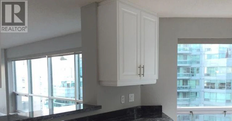 2412-10 Yonge Street, Toronto, ON, M5E 1R4 - 8