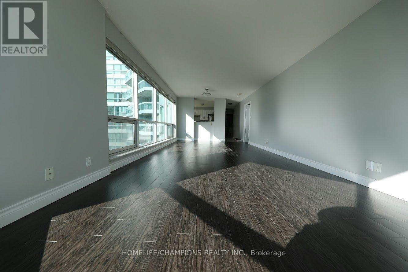 2412-10 Yonge Street, Toronto, ON, M5E 1R4 - 2