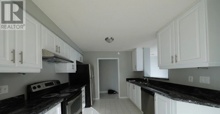 2412-10 Yonge Street, Toronto, ON, M5E 1R4 - 9