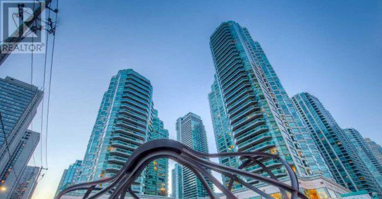 2412-10 Yonge Street, Toronto, ON, M5E 1R4