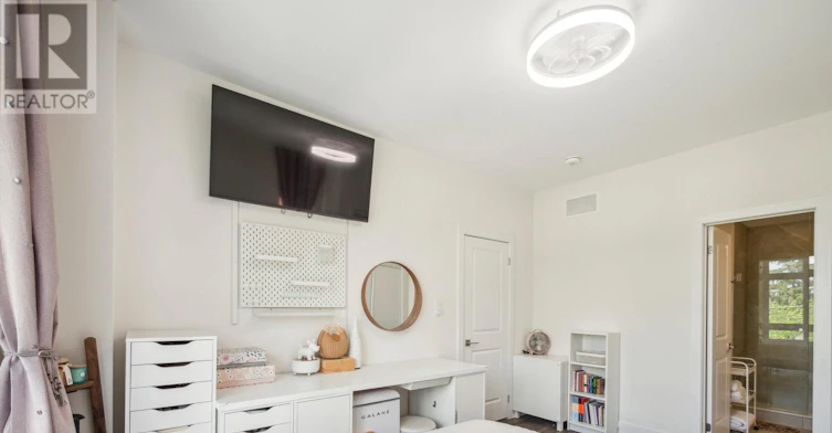 9-1 Bond Crescent, Richmond Hill, ON, L4E 1J4 - 16