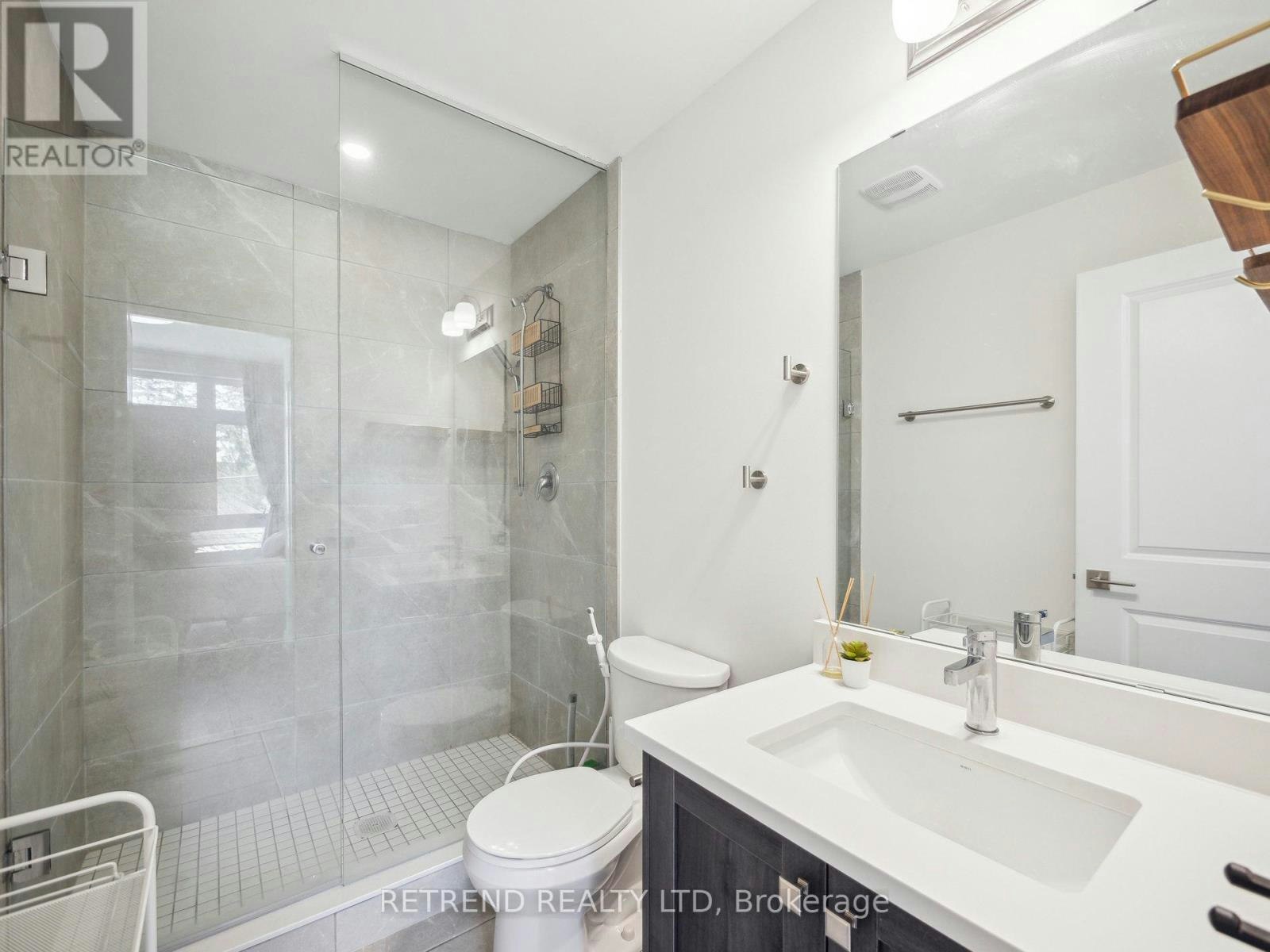 9-1 Bond Crescent, Richmond Hill, ON, L4E 1J4 - 12