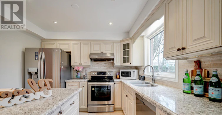 220 Arichat Road, Oakville, ON, L6J 6A7 - 12