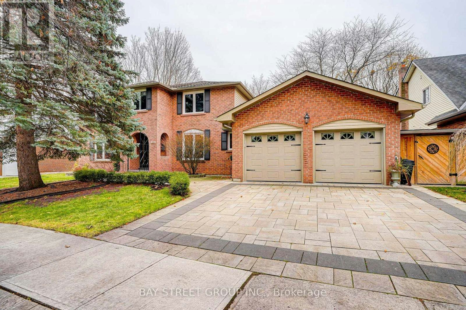 220 Arichat Road, Oakville, ON, L6J 6A7 - 2