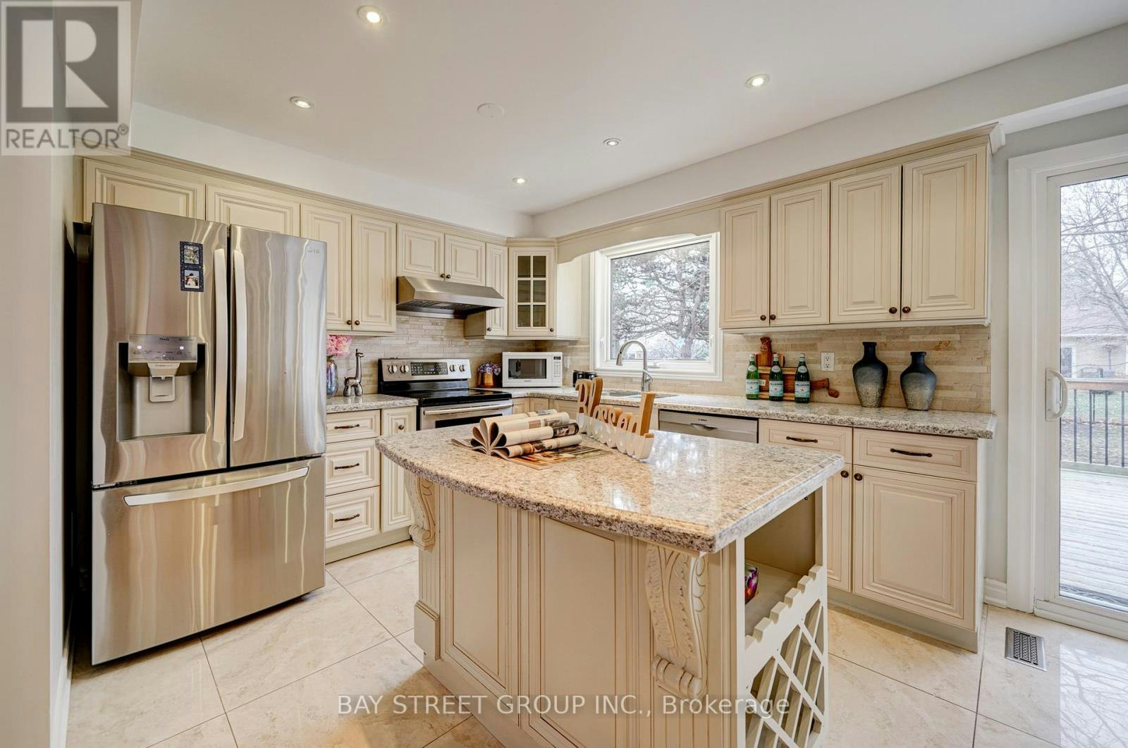 220 Arichat Road, Oakville, ON, L6J 6A7 - 10