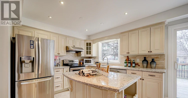 220 Arichat Road, Oakville, ON, L6J 6A7 - 10