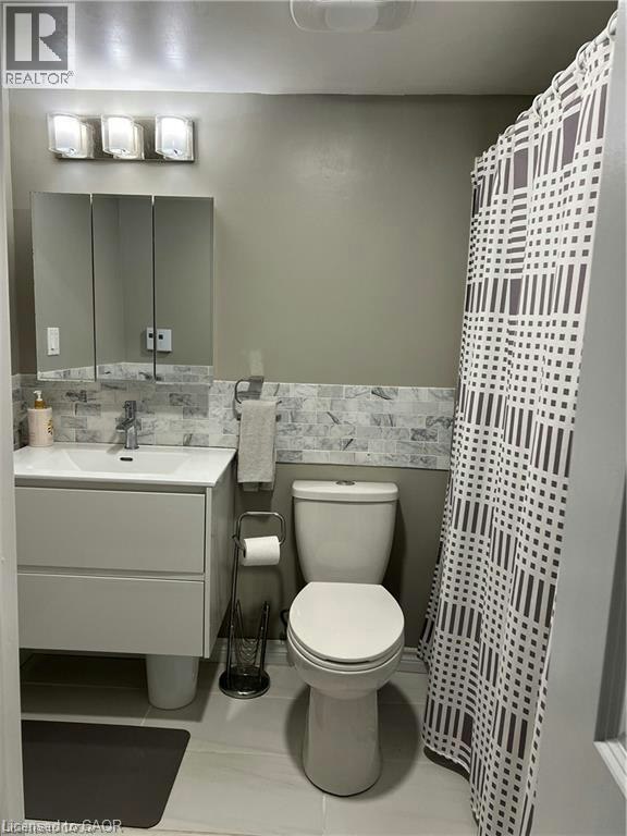 179 Vine Street S, St. Catharines, ON, L2R 3Y7 - 9