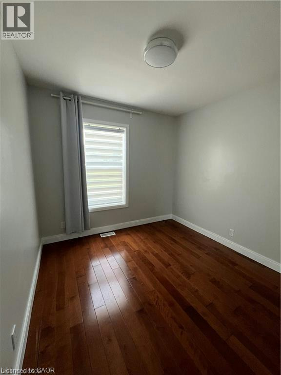 179 Vine Street S, St. Catharines, ON, L2R 3Y7 - 8