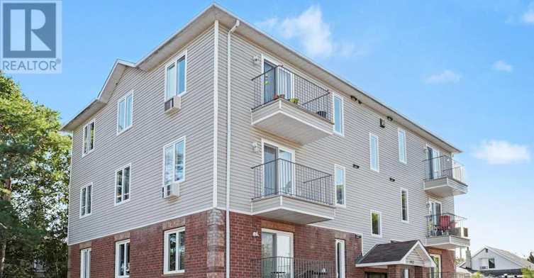 100A-902 Notre Dame Street, Russell, ON, K0A 1W0