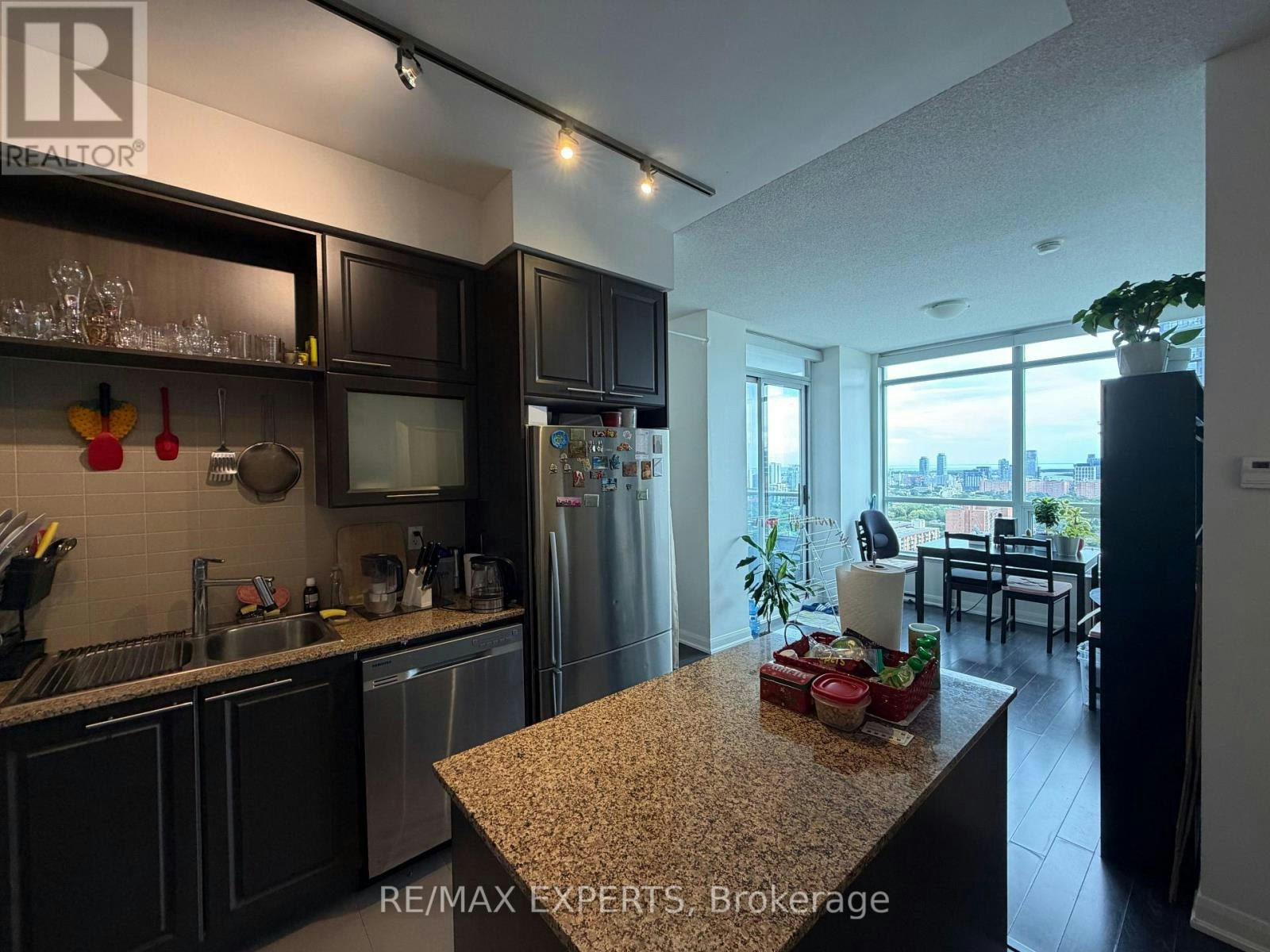 2004-500 Sherbourne Street, Toronto, ON, M4X 1L1 - 3