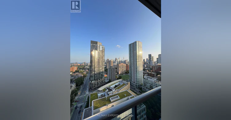 2004-500 Sherbourne Street, Toronto, ON, M4X 1L1