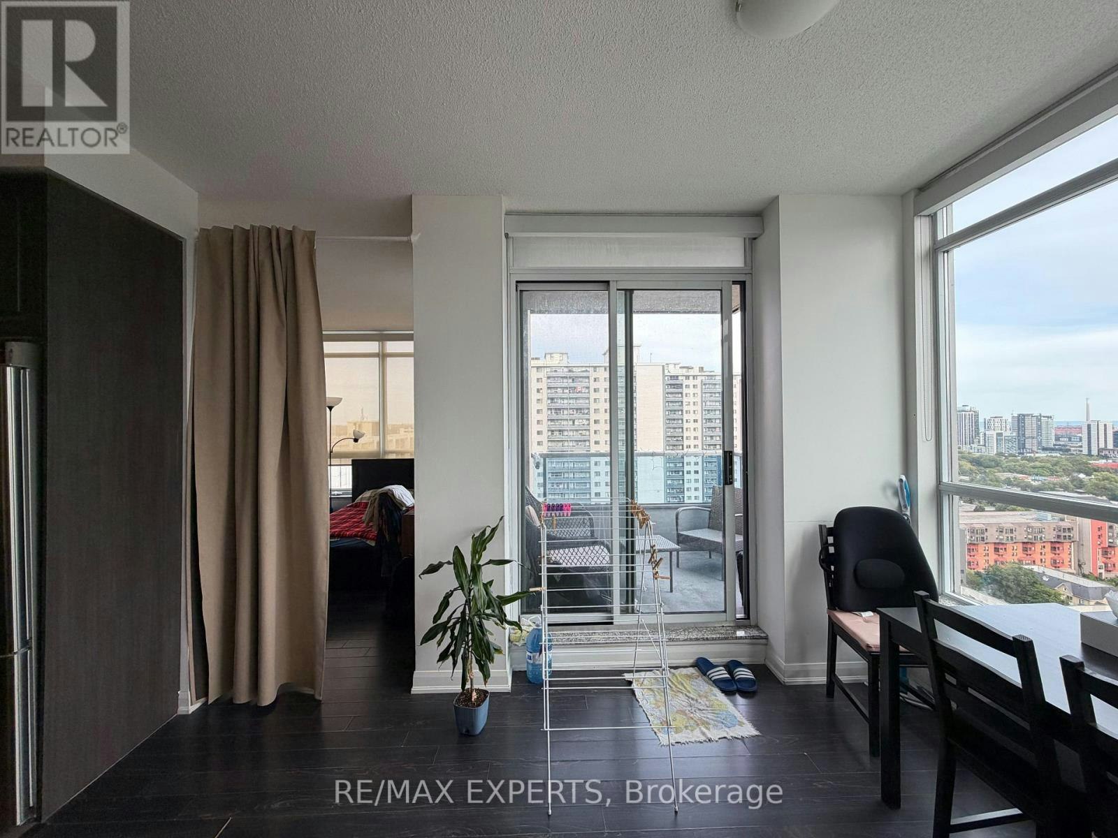2004-500 Sherbourne Street, Toronto, ON, M4X 1L1 - 10