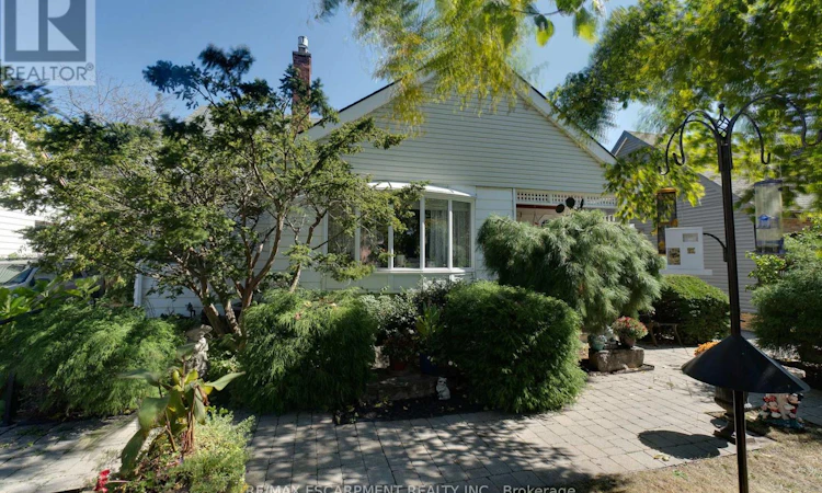 12 Don Street