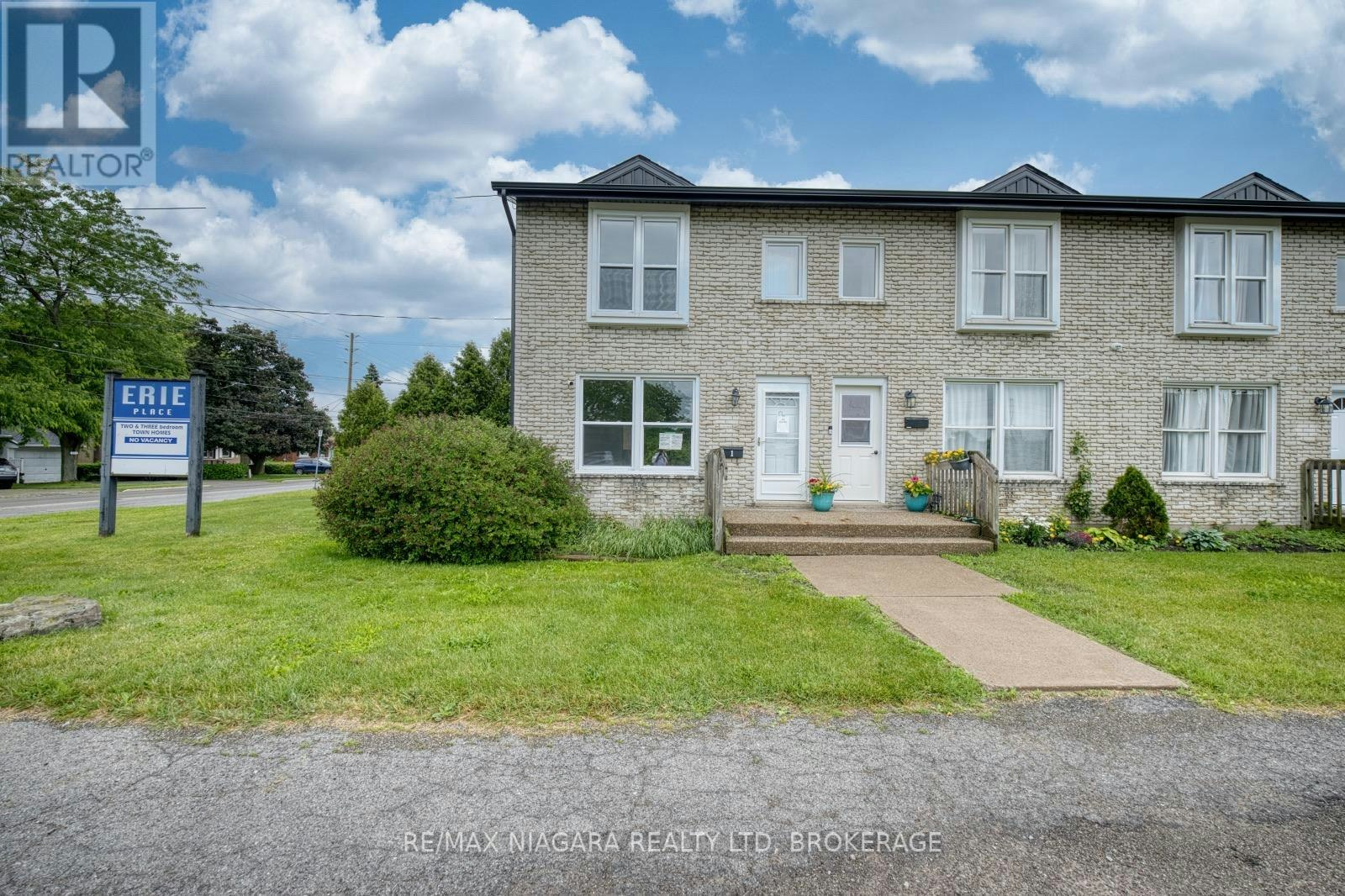1-252 Bertie Street, Fort Erie, ON, L2A 1Z6