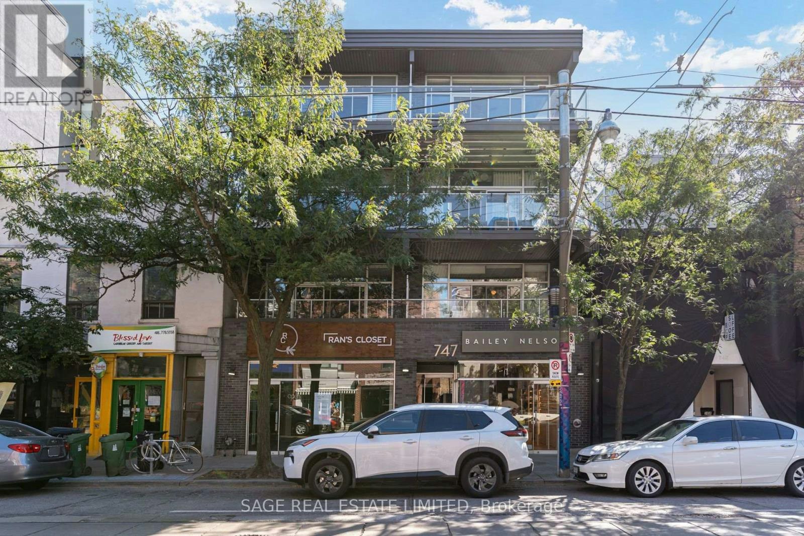 204-747 Queen Street E, Toronto, ON, M4M 1H3