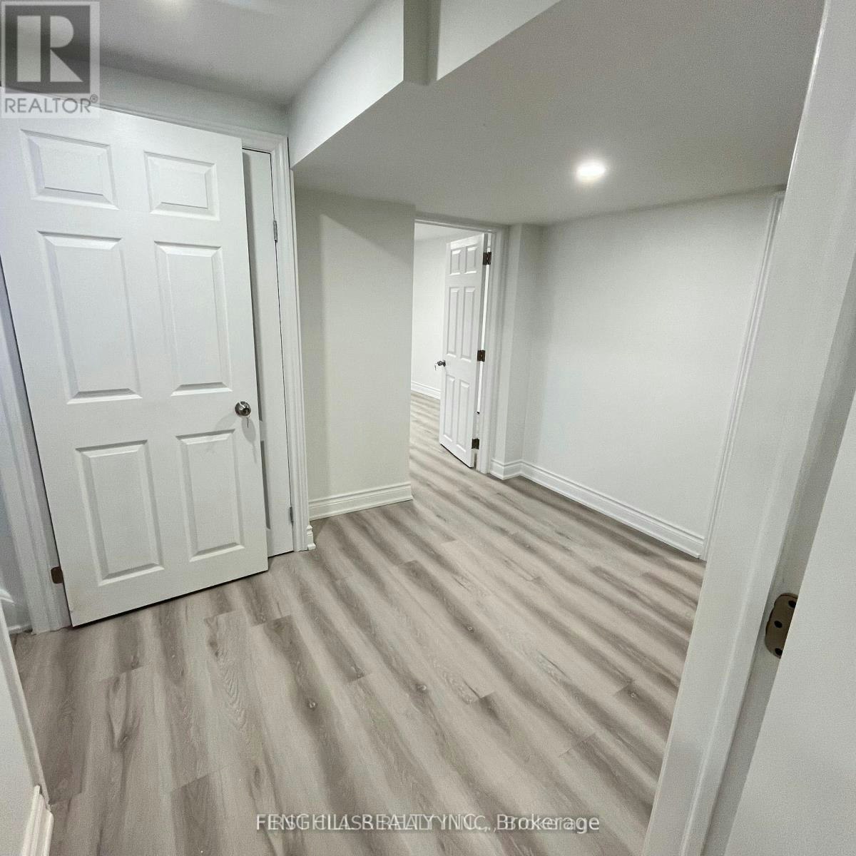 BS-392 Balkan Road, Richmond Hill, ON, L4C 2P1 - 3