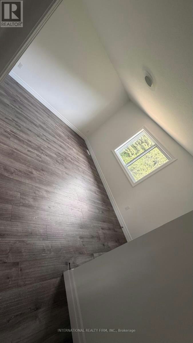 MAIN & UPPER-891 Darnley Boulevard, London, ON, N6M 0L9 - 27