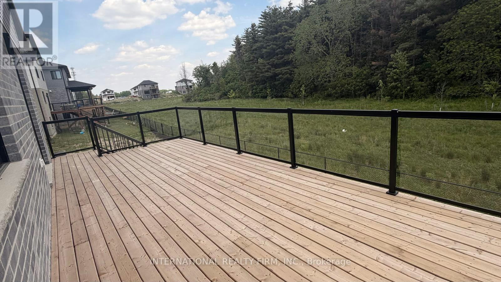 MAIN & UPPER-891 Darnley Boulevard, London, ON, N6M 0L9 - 16