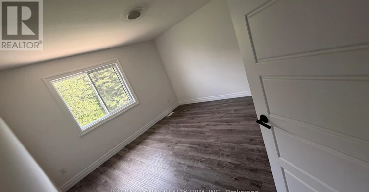 MAIN & UPPER-891 Darnley Boulevard, London, ON, N6M 0L9 - 29