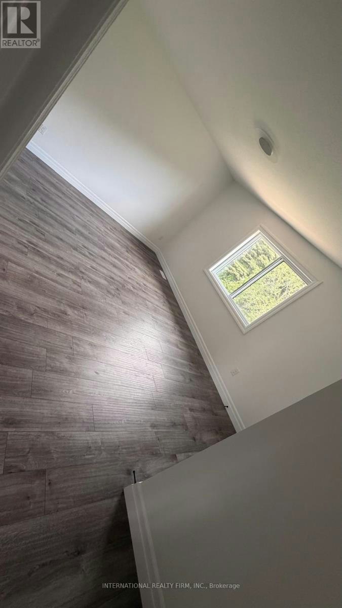 MAIN & UPPER-891 Darnley Boulevard, London, ON, N6M 0L9 - 26