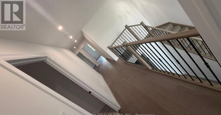 MAIN & UPPER-891 Darnley Boulevard, London, ON, N6M 0L9 - 24