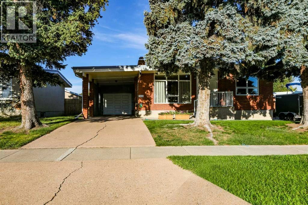 1812 Lakemount Boulevard S, Lethbridge, AB, T1K 3R6