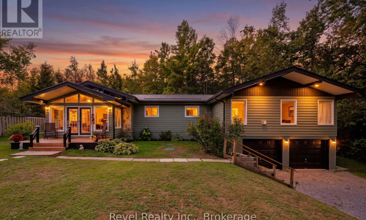 12 Alpine Crescent