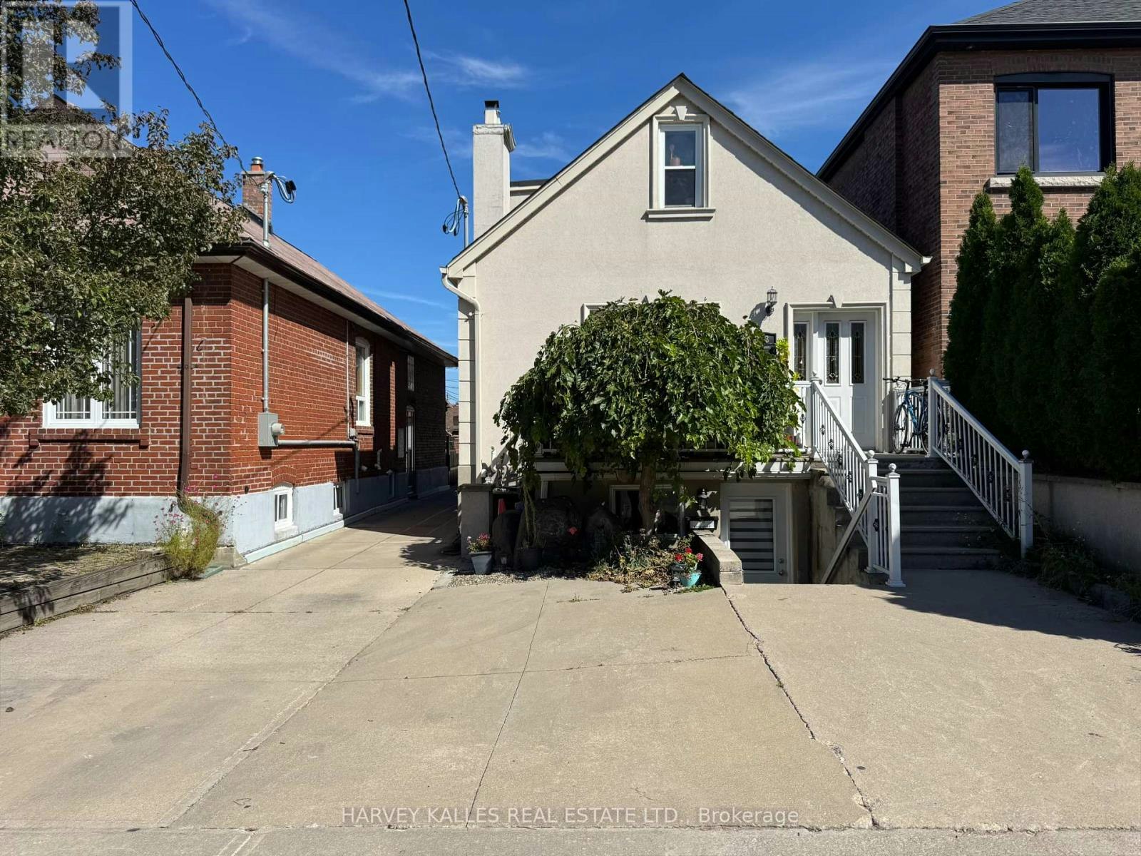 313 Glenholme Avenue, Toronto, ON, M6E 3E2