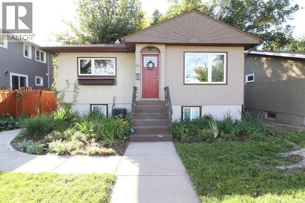 51 3 Street NE, Medicine Hat, AB, T1A 5L7