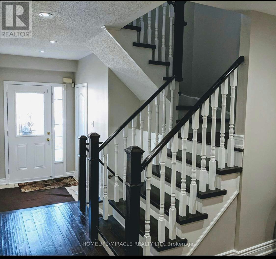 UPPER-22 Pauline Crescent, Brampton, ON, L7A 2V4 - 3