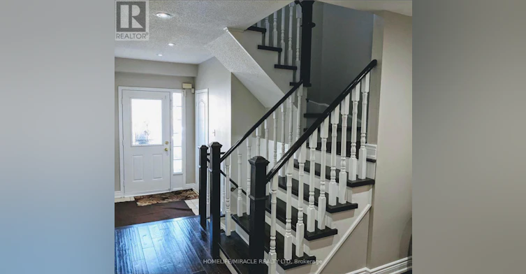 UPPER-22 Pauline Crescent, Brampton, ON, L7A 2V4 - 3