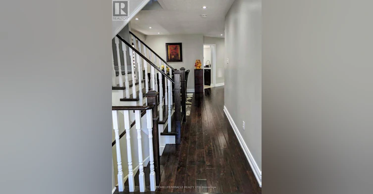 UPPER-22 Pauline Crescent, Brampton, ON, L7A 2V4 - 4