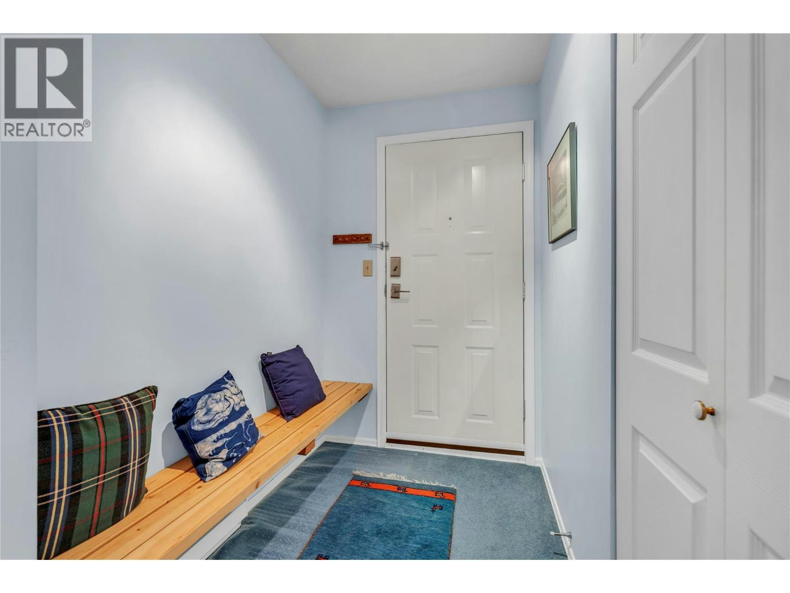 318-330 Strayhorse Road, Kaleden, BC, V2A 0E2