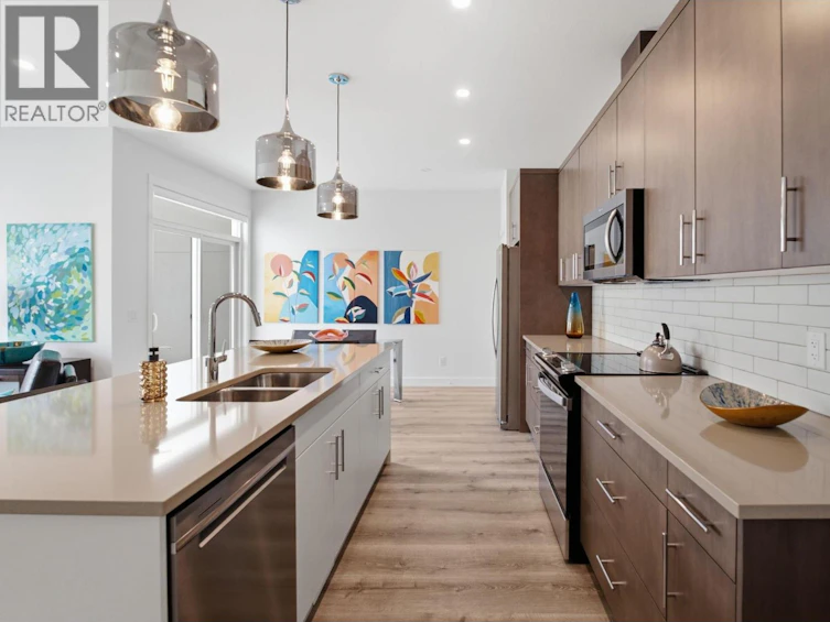 114-610 Academy Way, Kelowna, BC, V1Y 9T1 - 2