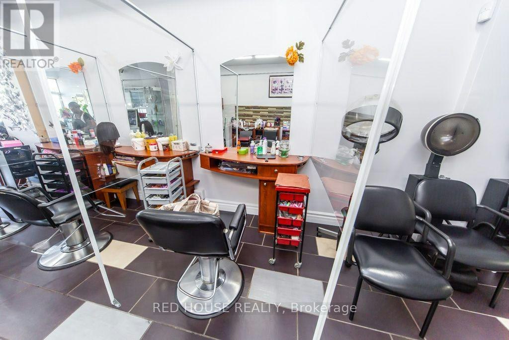 1533 O'connor Drive, Toronto, ON, M4B 2V7 - 16