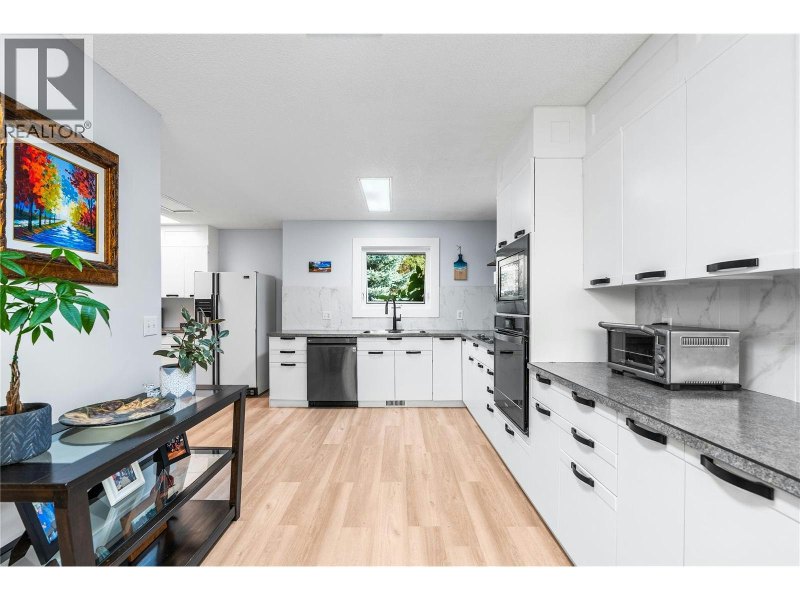 9434 Angus Drive, Coldstream, BC, V1B 3G1 - 13