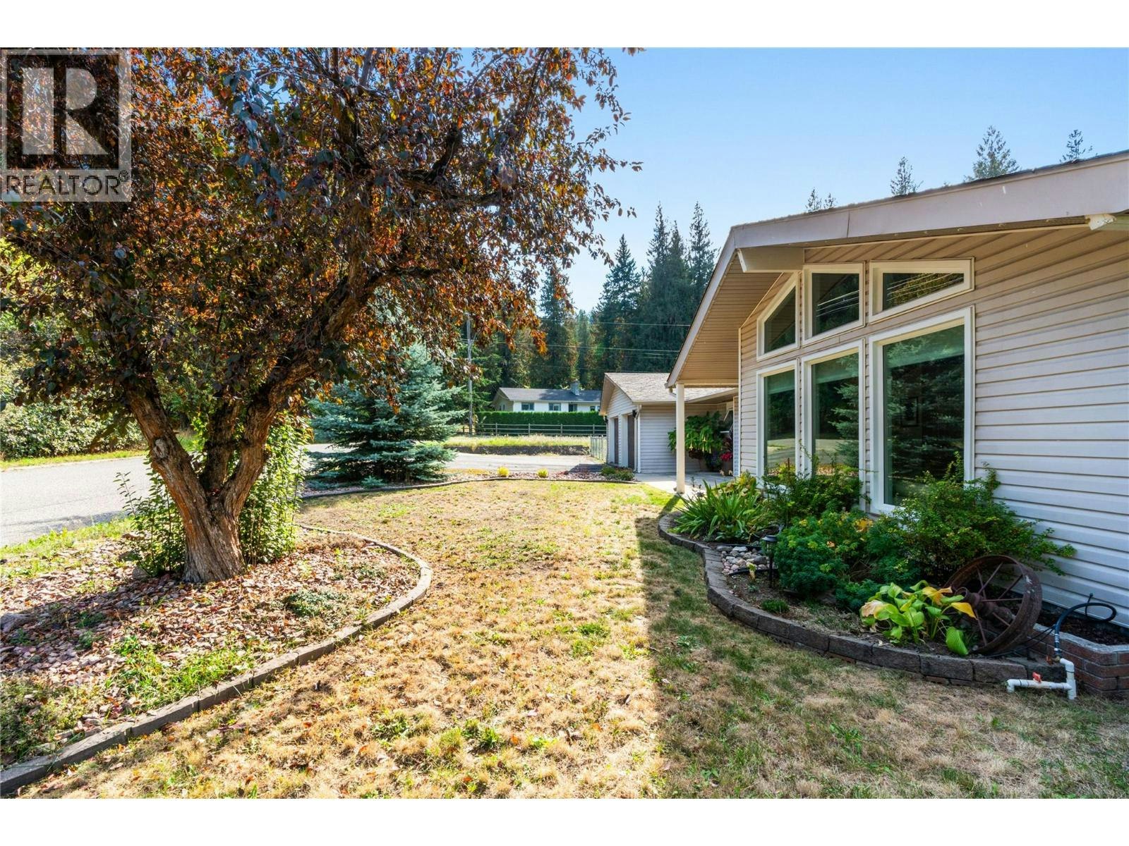 9434 Angus Drive, Coldstream, BC, V1B 3G1 - 32