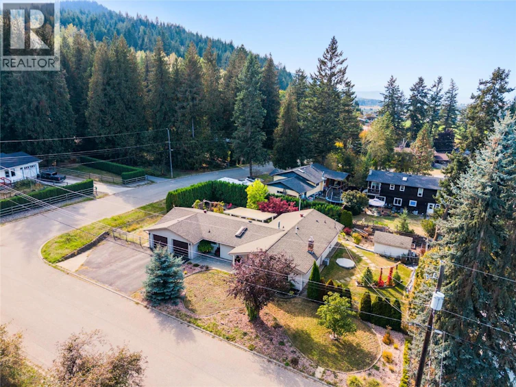 9434 Angus Drive, Coldstream, BC, V1B 3G1