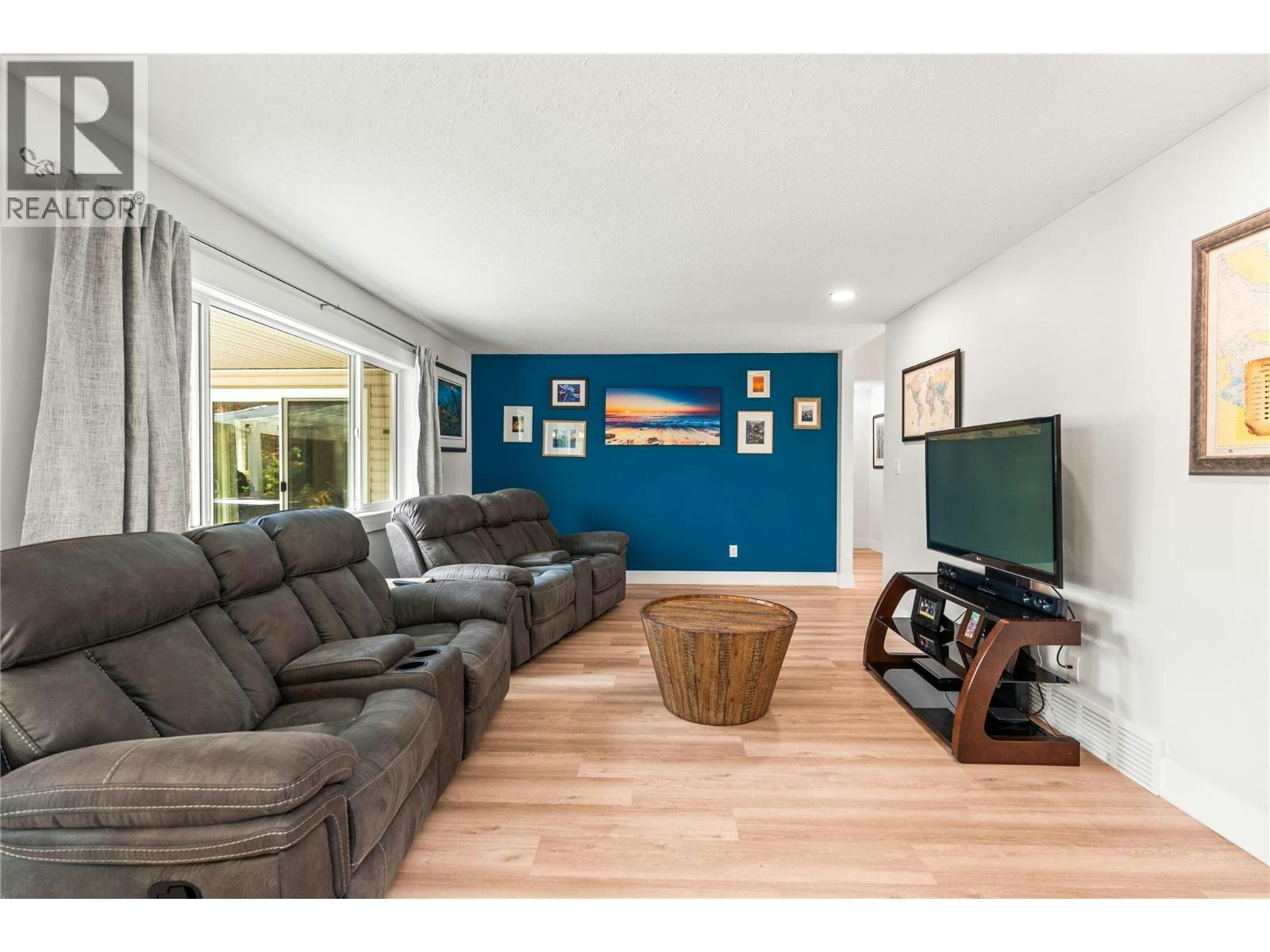 9434 Angus Drive, Coldstream, BC, V1B 3G1 - 16